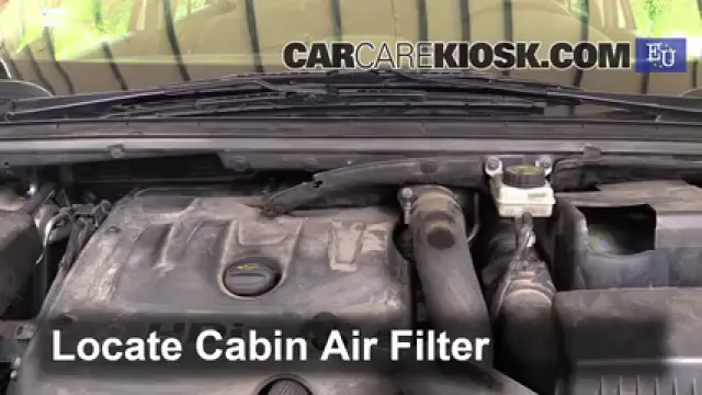 2008 Peugeot 307 XT HDi 2.0L 4 Cyl. Turbo Diesel Air Filter (Cabin) Replace